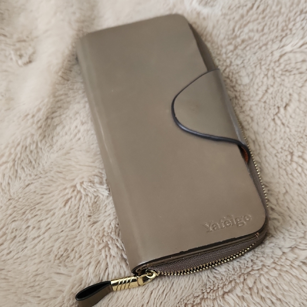 Yafeige RFID Wallet Neutral Tan Cowhide Leather Snap & Zip Multiple Card Slots